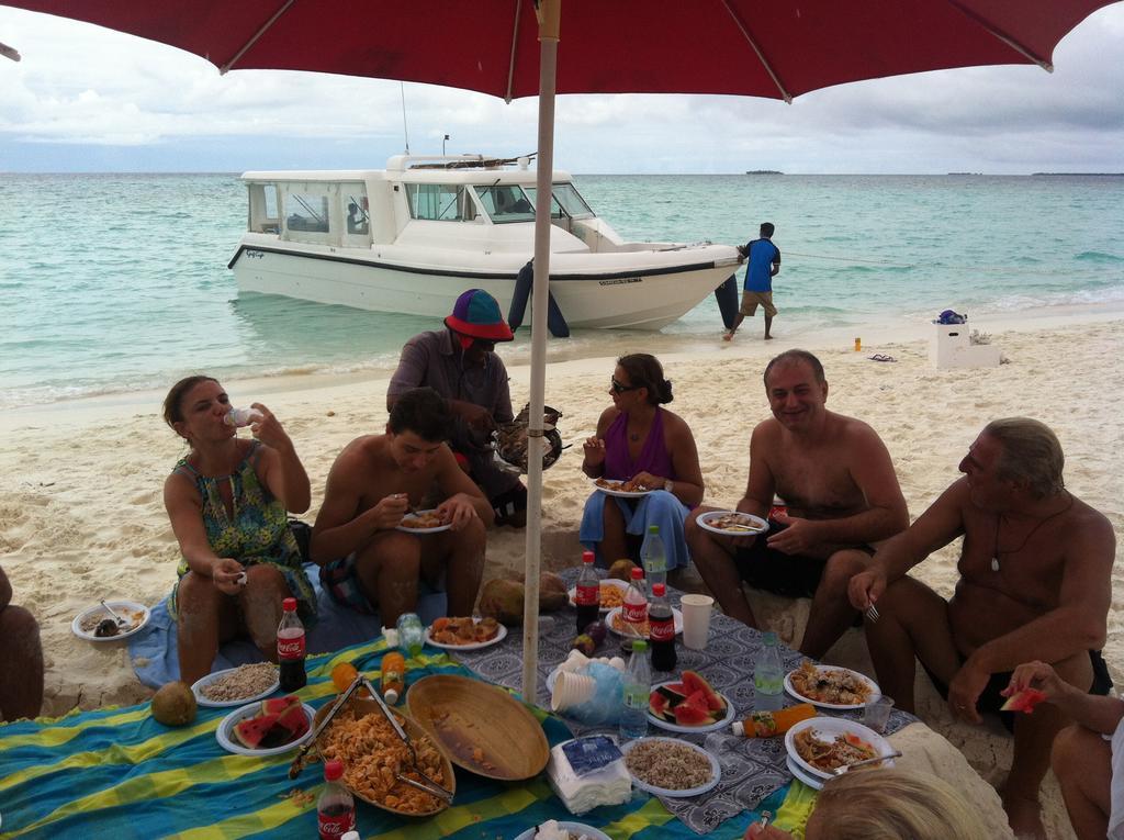 Sunset Holidays Huraa Bagian luar foto