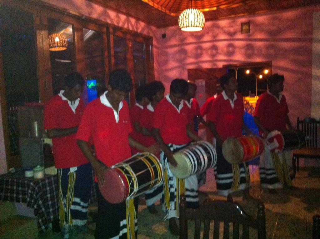 Sunset Holidays Huraa Bagian luar foto