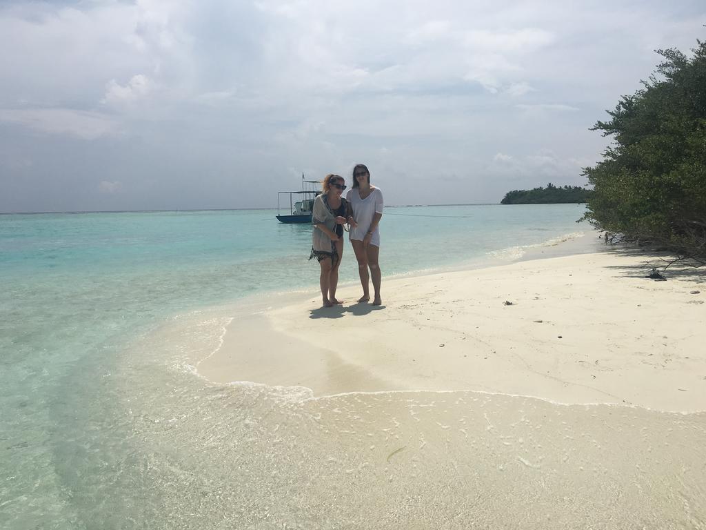 Sunset Holidays Huraa Bagian luar foto