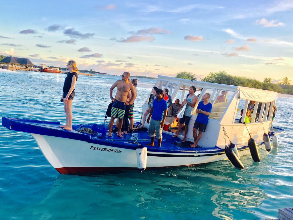 Sunset Holidays Huraa Bagian luar foto